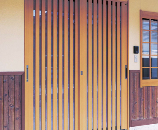 【豊島区】「WEST(ウエスト)」玄関の引戸の鍵交換の画像イメージ