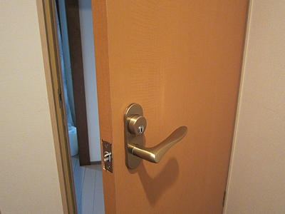 【大阪府枚方市】玄関の鍵・鍵開け、シリンダー交換の画像イメージ