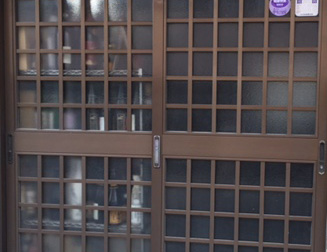 【東京都世田谷区】「WEST」玄関/勝手口の鍵交換の画像イメージ