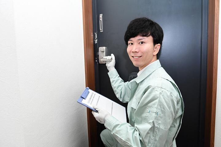 ドアクローザーの交換・取り付け方法